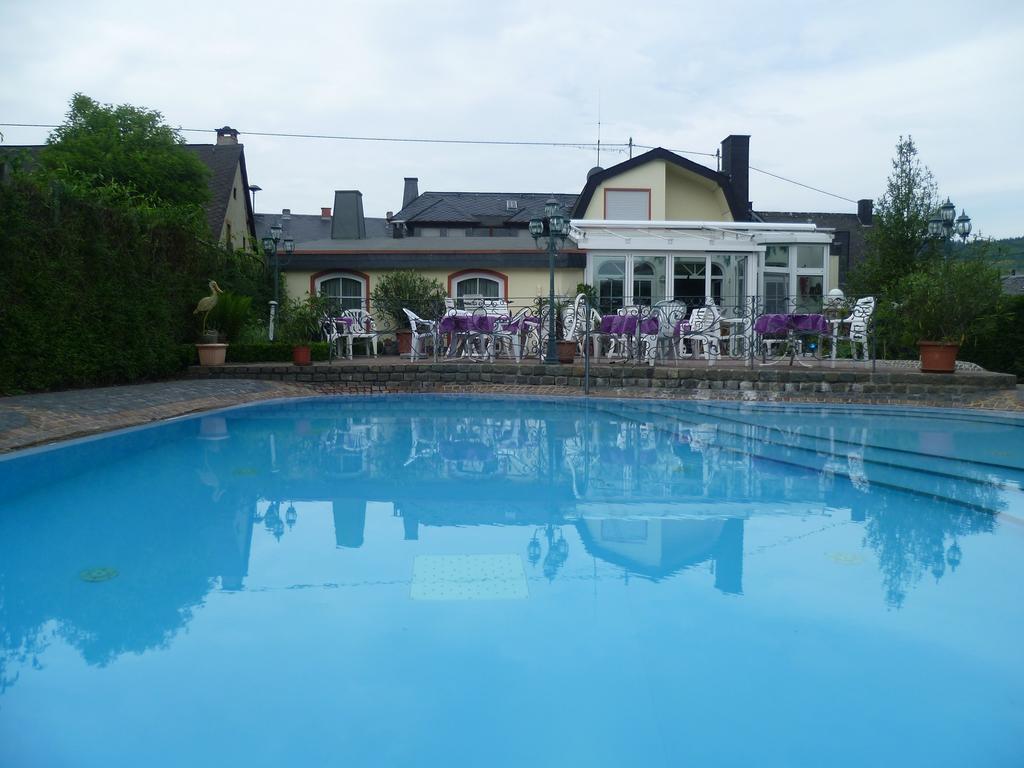 Pension-Elfi Maring-Noviand Quarto foto